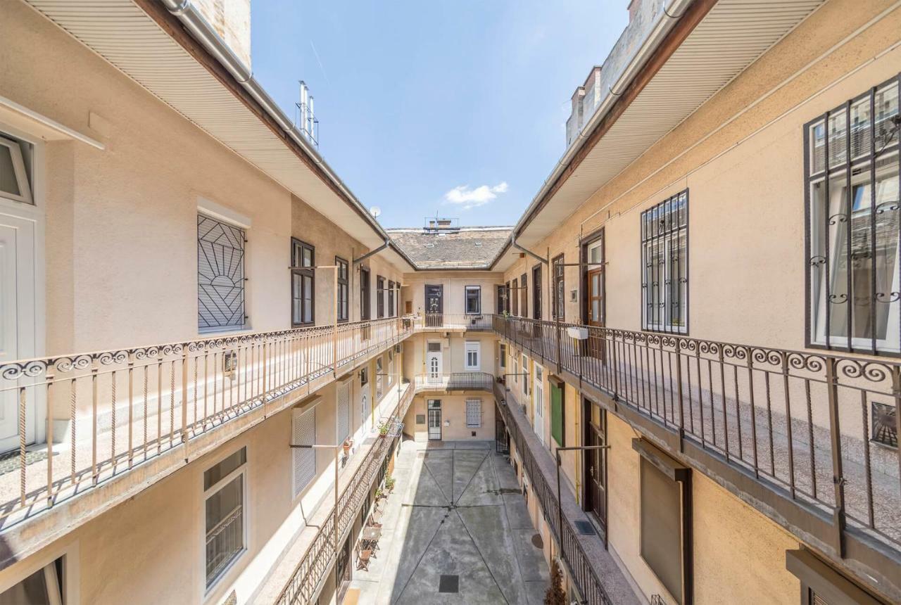 Kurkuma Apartment Budapeste Exterior foto